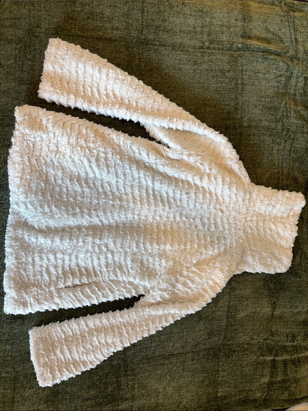 Patagonia White Faux Fur Girls Medium (10) Coat/Jacket - Picture 11 of 13